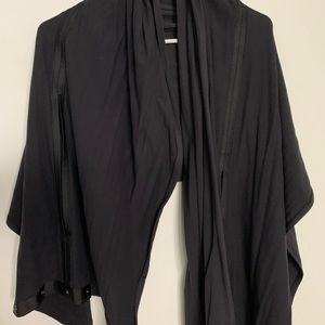 Lululemon shall/scarf/baby wrap